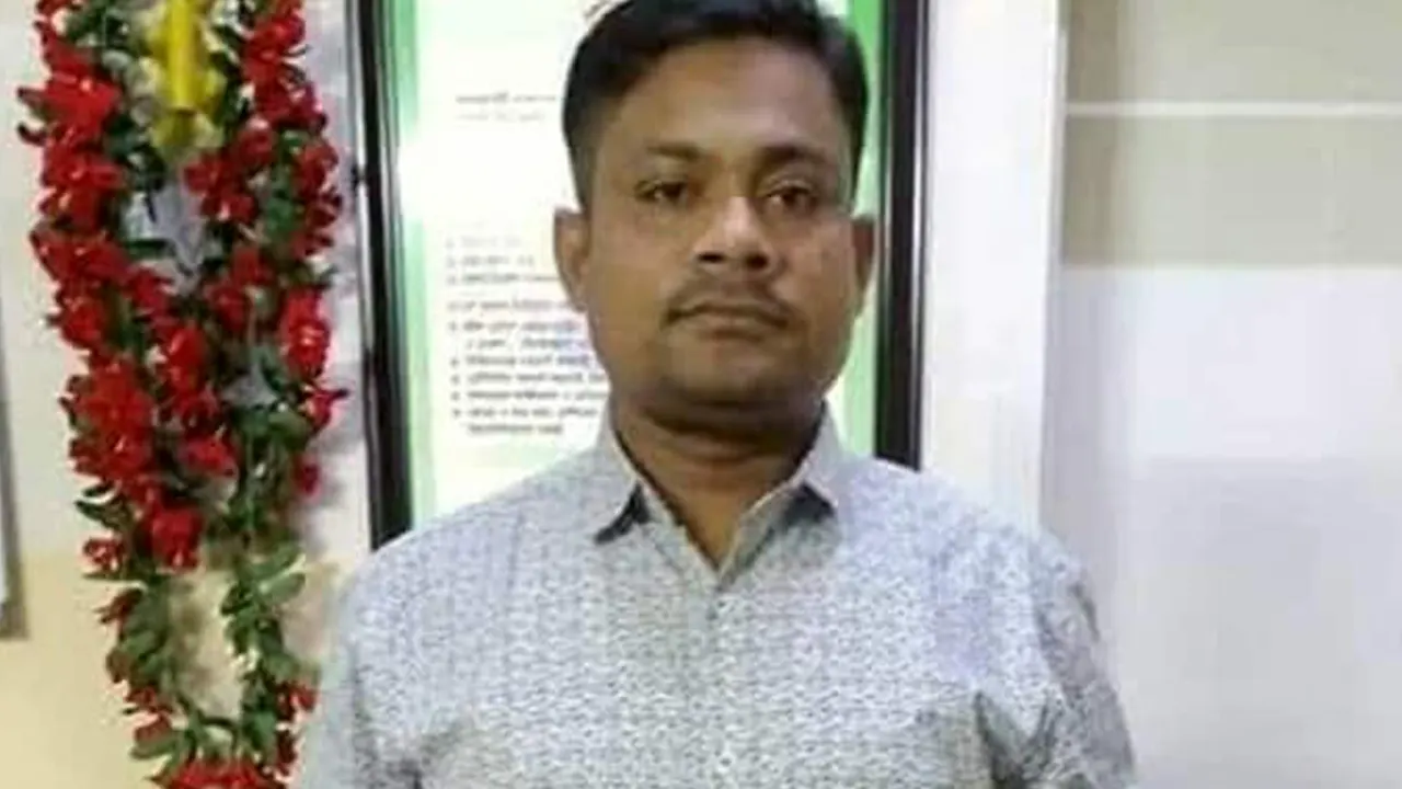 মাগুরায় বিদেশি পিস্তলসহ স্বেচ্ছাসেবক দল নেতা গ্রেপ্তার