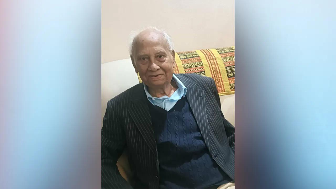 নীলফামারী-১ আসনে স্বতন্ত্র প্রার্থী প্রার্থিতা ফিরে পেয়েছেন