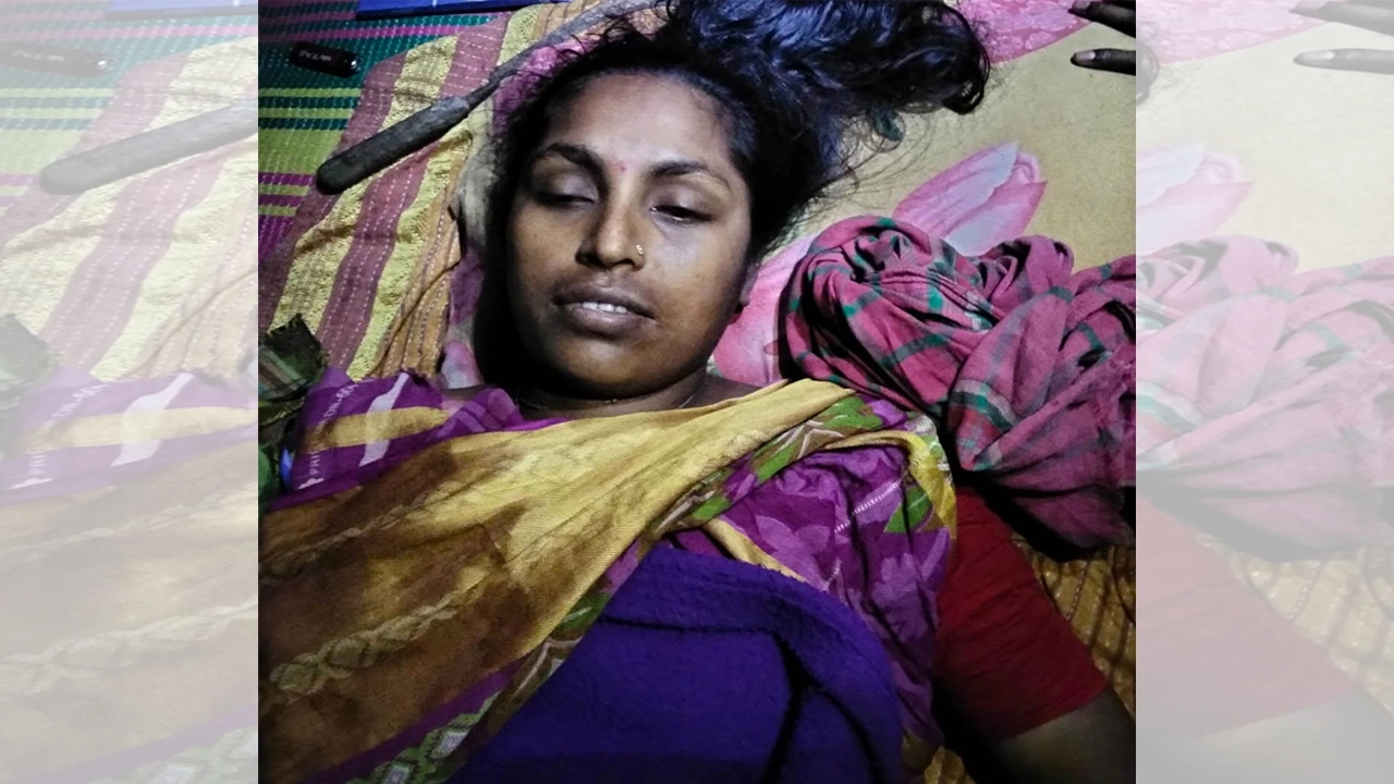 অভয়নগরে বিদ্যুৎস্পৃষ্ট হয়ে গৃহবধূর মর্মান্তিক মৃত্যু