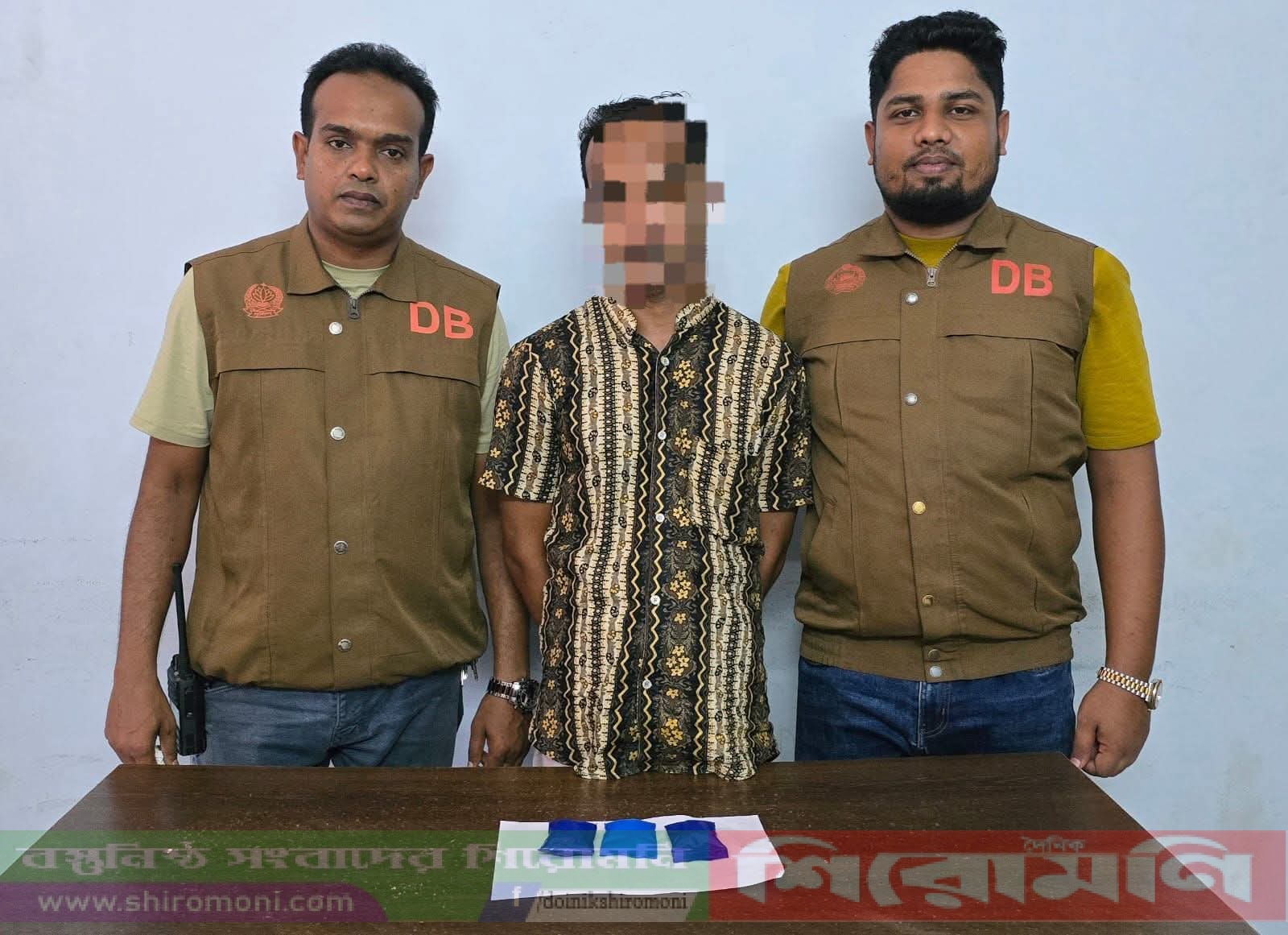 ডিবির অভিযান ১০০০ পিছ ইয়াবাসহ ইয়াবা সম্রাট জামাল আটক