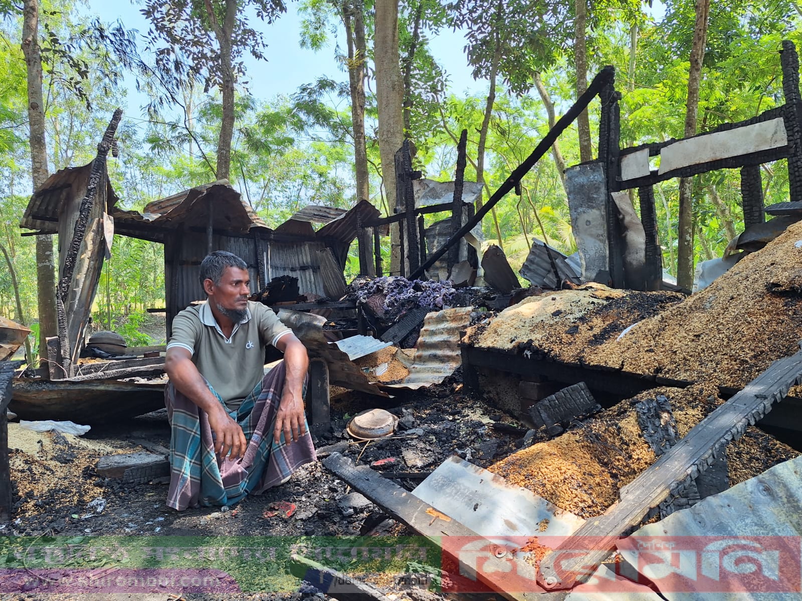 অগ্নিকাণ্ডে মুহূর্তেই শেষ কাবুল শেখের জীবনের সব সঞ্চয়