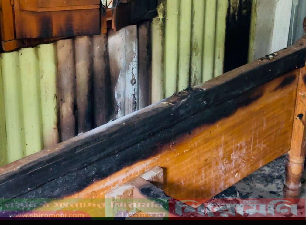 নবীনগরে গভীর রাতে বসতঘরে অগ্নিসংযোগ
