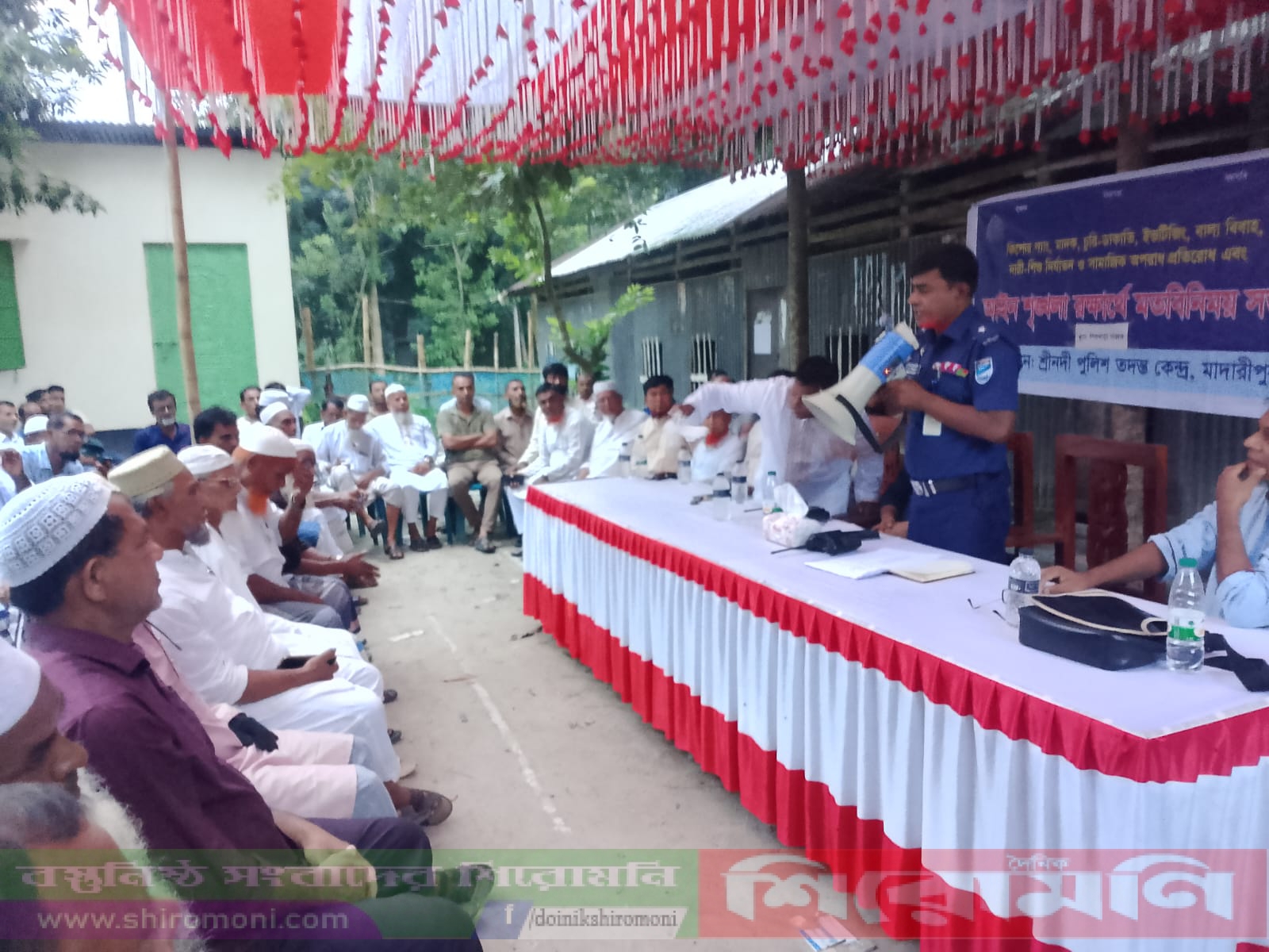 শিরখাড়ায় আইন শৃঙ্খলা রক্ষার্থে মত বিনিময় সভা