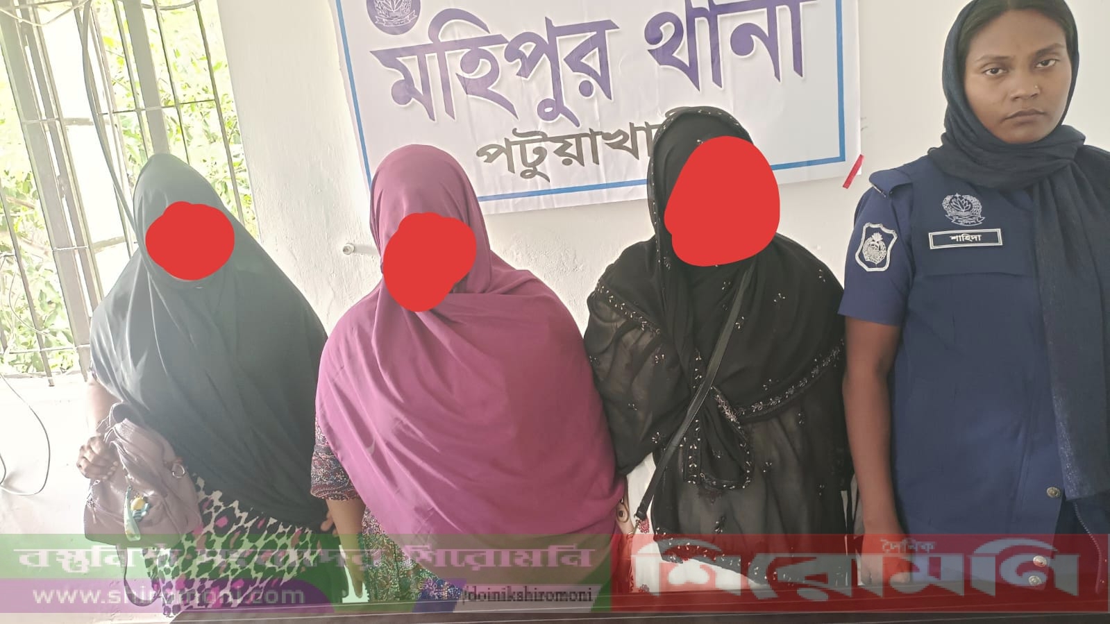 কুয়াকাটায় অসামাজিক কার্যকলাপের অভিযোগে তিন নারী গ্রেফতার