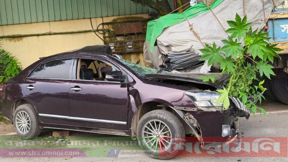 জামালপুরে ট্রাকে প্রাইভেটকারের ধাক্কা, সহকারী জজ নিহত