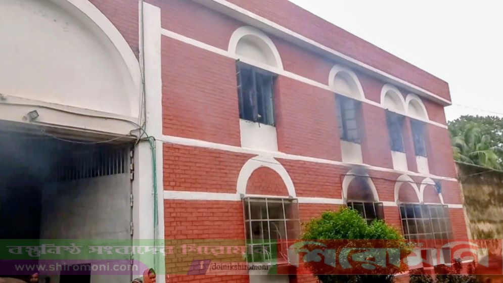 শেরপুরে জেল ভেঙে পালানো সাড়ে ৩শ আসামি এখনো অধরা
