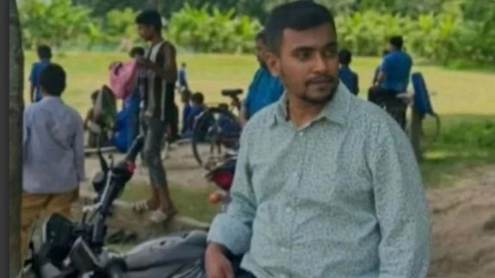 রাজবাড়ীতে স্ত্রীর পাঠানো তালাকনামা দেখে যুবকের আত্মহত্যা