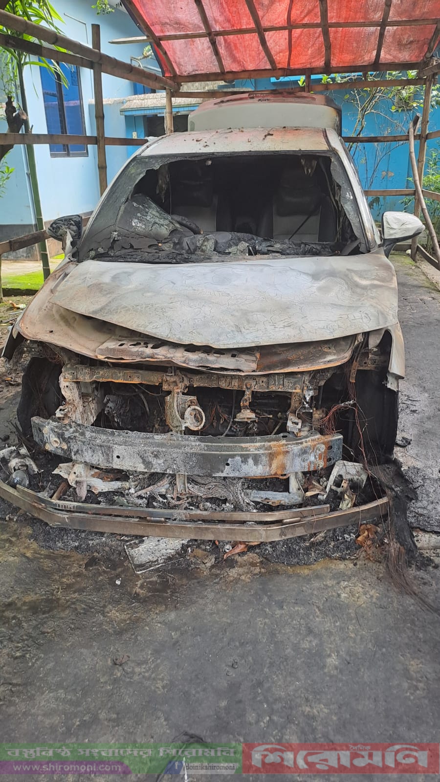 মাদারীপুরে রাতের আঁধারে দুর্বৃত্তরা পুড়িয়ে দিল প্রাইভেট কার